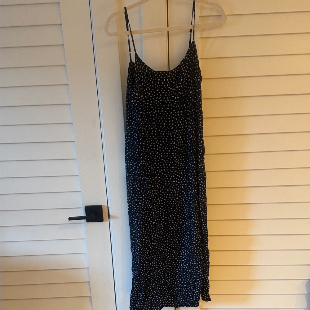 Brandy Melville Black and White Midi Dress